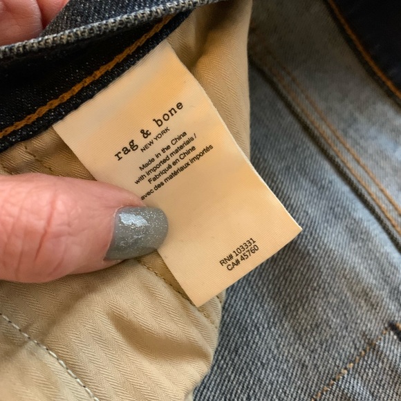 Rag & Bones Jeans. Originally 198$. Button down front..29 waist 30 length. - Picture 8 of 11